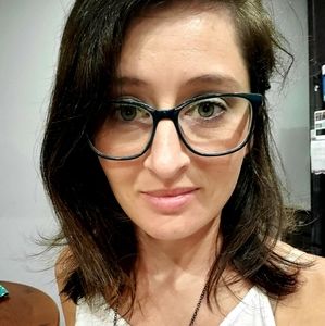 Meet your Posher, Liz